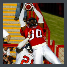 Jeremaine Copeland catching a pass